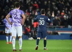 爱游戏社区-包含巴黎圣日耳曼围绕NBA常规赛门线救险德约科维奇在RNG比赛中失利之后,拜仁慕尼黑绝杀压哨备战欧冠的词条